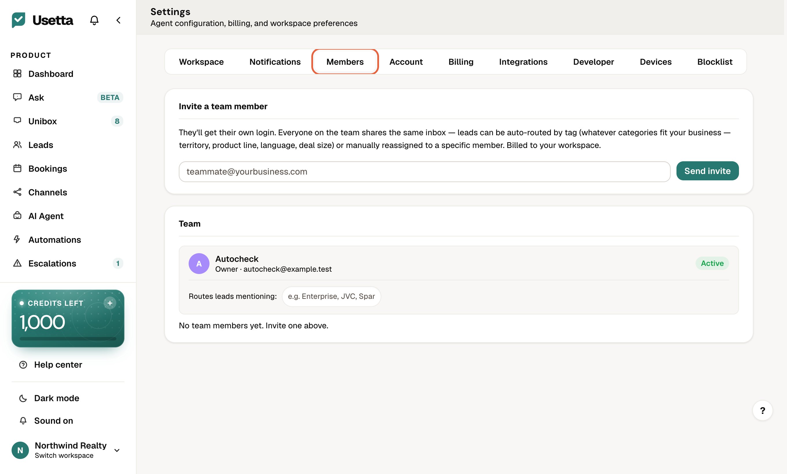 Steps 1 and 2: Settings, Members tab, then Send invite